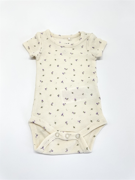 Se NAME IT Kortærmet Body Jolia Jet Stream hos SmartKidz