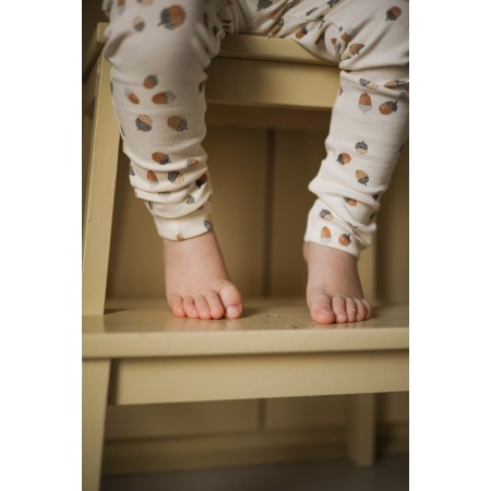 Se BIRKHOLM Rib Leggings Nødder hos SmartKidz