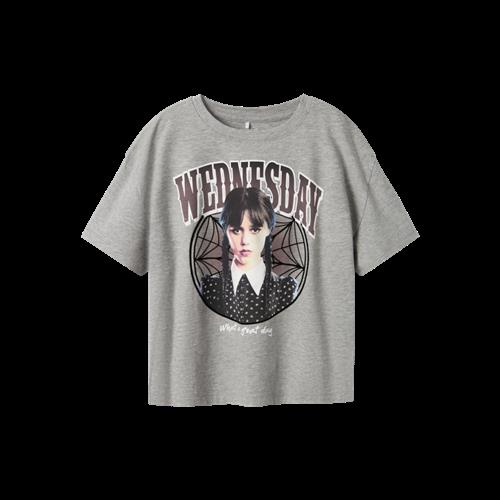 Se NAME IT Wednesdasy T-shirt Oxa Grey Melange hos SmartKidz