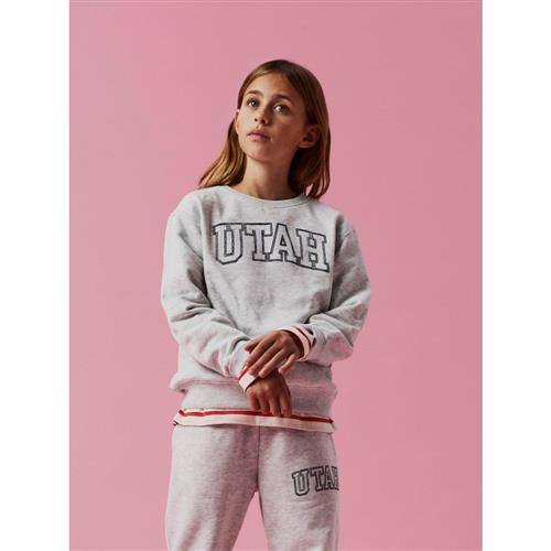 Se NAME IT Sweatshirt Taloy Light Grey Melange hos SmartKidz