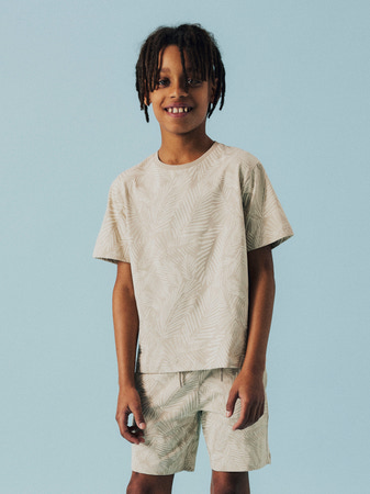 Se NAME IT T-shirt Jivan Island Fossil hos SmartKidz
