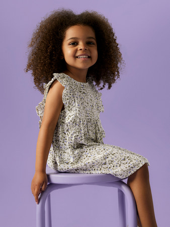 Se NAME IT Kjole Dolly Star White ved SmartKidz