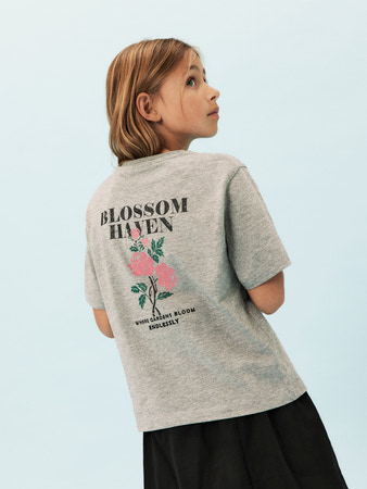 Se NAME IT T-shirt Lonnie Light Grey Melange hos SmartKidz