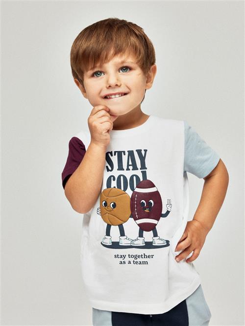 Se NAME IT T-shirt Kyler Bright White hos SmartKidz
