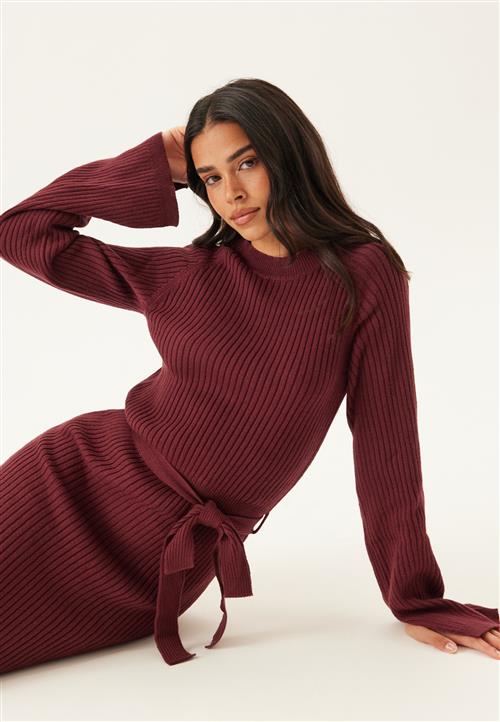 BUBBLEROOM Round Neck Rib Knitted Maxi Dress