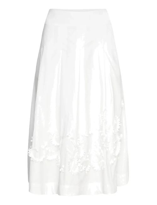 Cmvatan-Skirt Is A Skirt In A Premium Material With Hand Embroidered Details. In Copenhagen Muse White