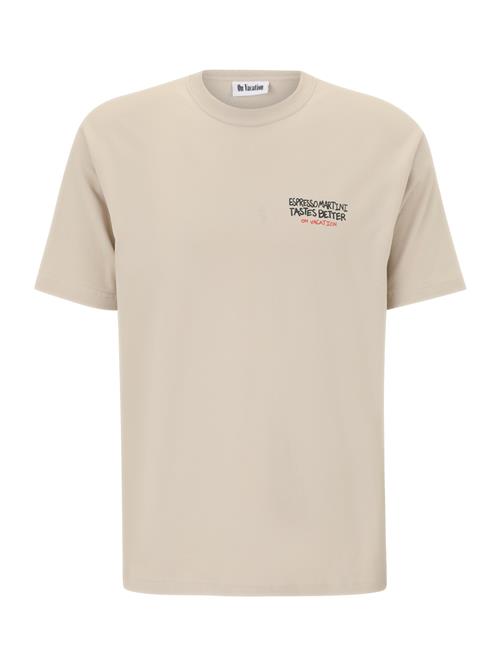 On Vacation Club Bluser & t-shirts 'Espresso'  lysebrun / lys rød / sort
