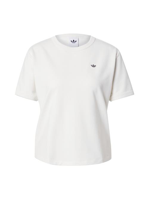 Se ADIDAS ORIGINALS Shirts 'ESS'  hvid ved About You