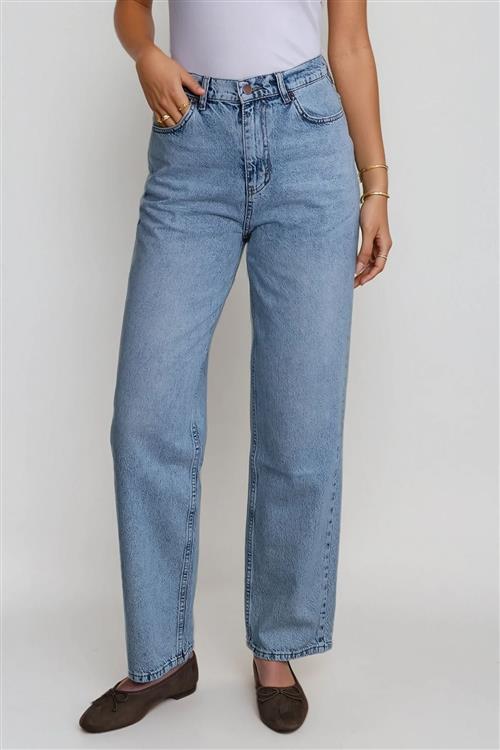 Nora Regular Jeans - Lys Blå Denim - 25/32 - TeeShoppen