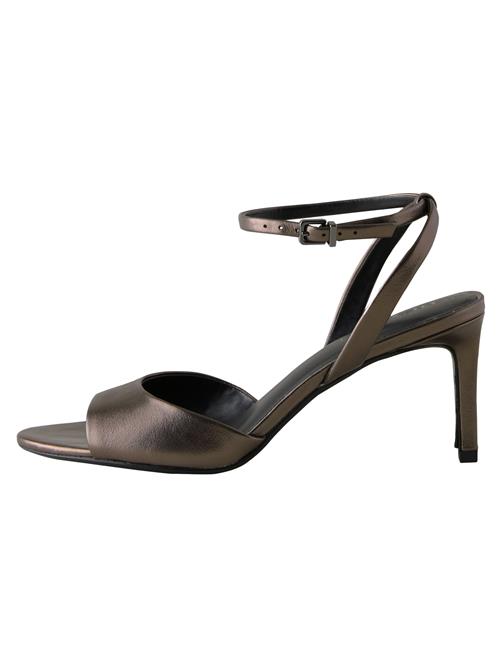 Se Next Sandaler med rem  bronze ved About You
