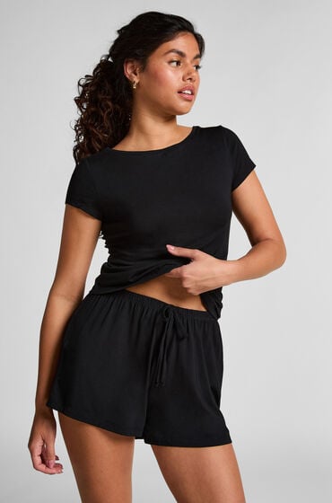 Se Hunkemöller Pyjamassæt i jersey sort ved Hunkemøller