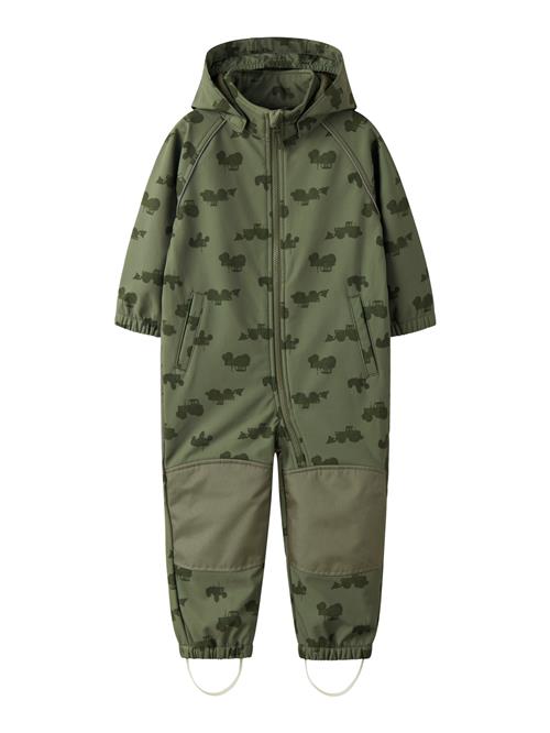 Se NAME IT Softshell Suit Alfa08 Dusty Olive Tractor hos SmartKidz