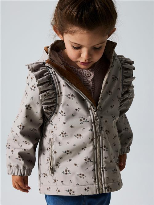 Se NAME IT Softshell Jakke Alfa Frill Pure Cashmere Bouquet hos SmartKidz