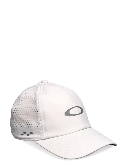 Performance 6 Panel OAKLEY White