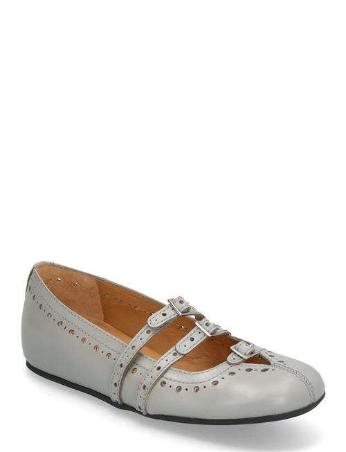 Freesia Munthe Grey