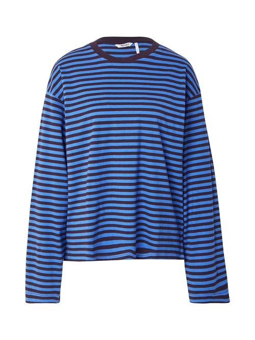 Monki Shirts  himmelblå / bær