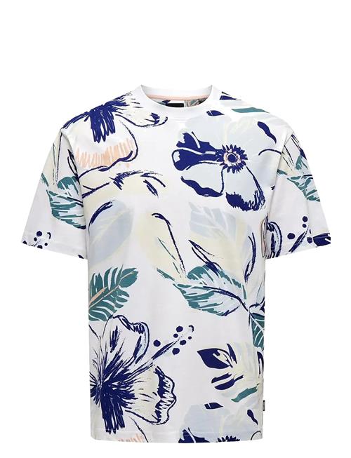 Onsarthuer Rlx Sage Leaf Aop Ss Tee ONLY & SONS White