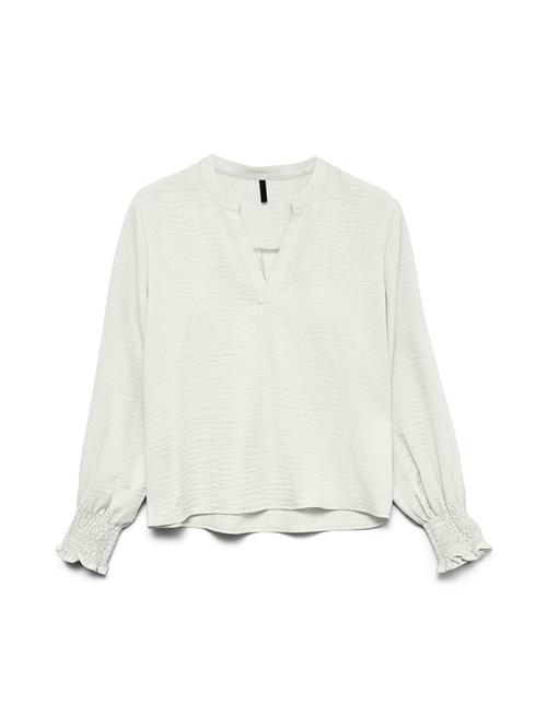 Se VERO MODA Bluse 'MELANEY'  hvid ved About You