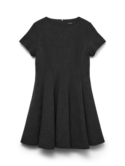 Se VERO MODA Kjole  grå ved About You