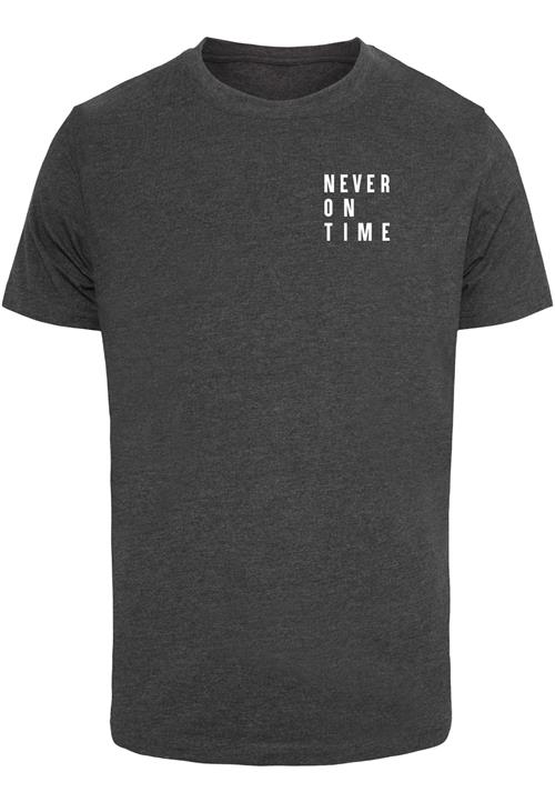 Merchcode Shirts 'Never On Time'  grafit / hvid
