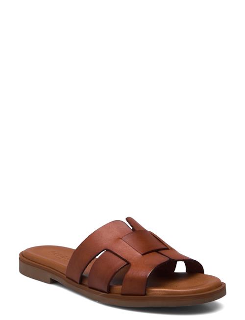 Se Aline Pavement Brown ved Booztlet