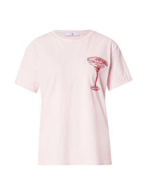 Hailys Shirts 'Ch44eers'  rosé / rød