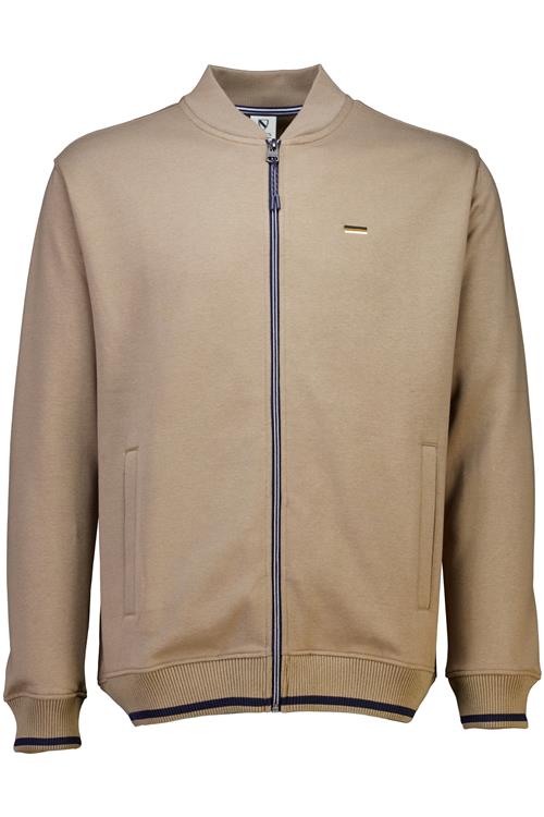 Se Jack's Cardigan hos Tøjeksperten