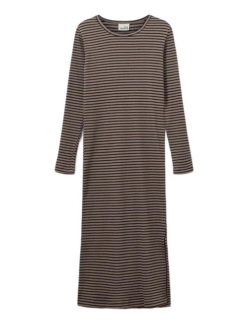 Facitasy Dress Sofie Schnoor Young Beige