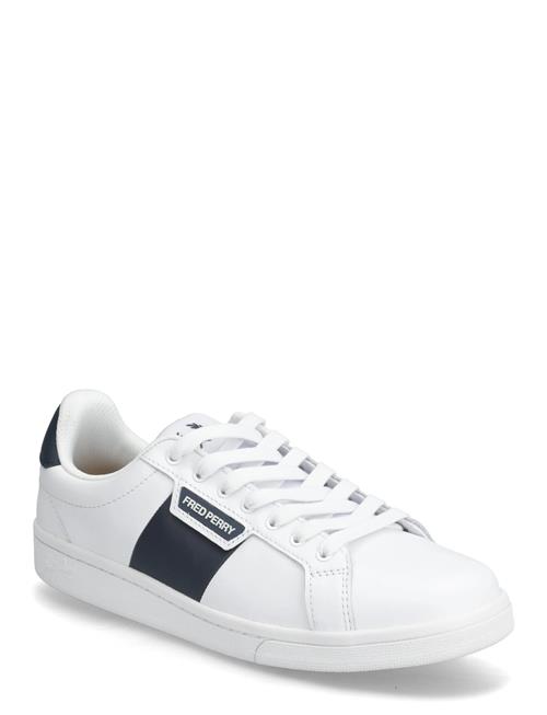 B721 Leather / Branded Fred Perry White