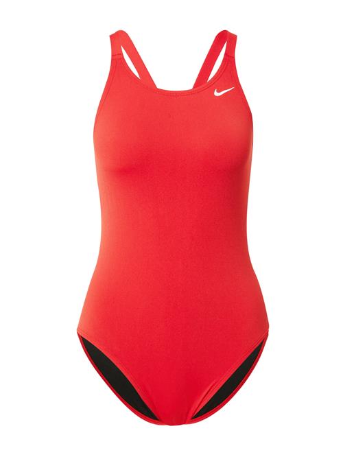 Se Nike Swim Sportsbadedragt  brandrød / hvid ved About You