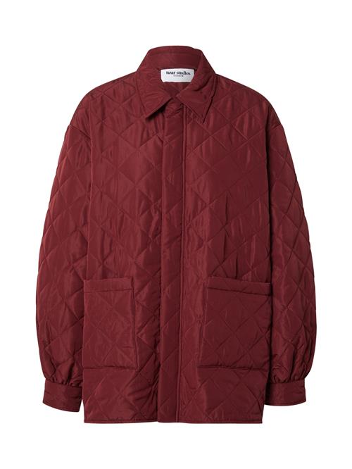 noar studios Overgangsjakke 'QUILTED JACKET'  rød
