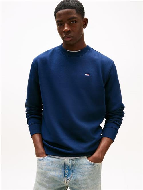 Se TJM REG S FLAG FLEECE CREW hos Din tøjmand