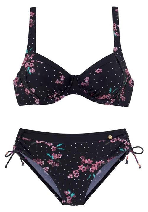 Se LASCANA Bikini 'Wire Osaka'  sort hos About You