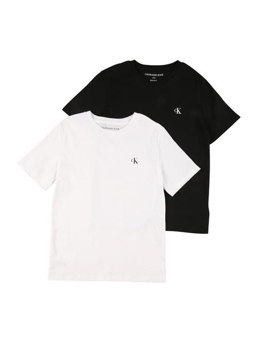 Se Calvin Klein Jeans Shirts  sort / hvid hos About You