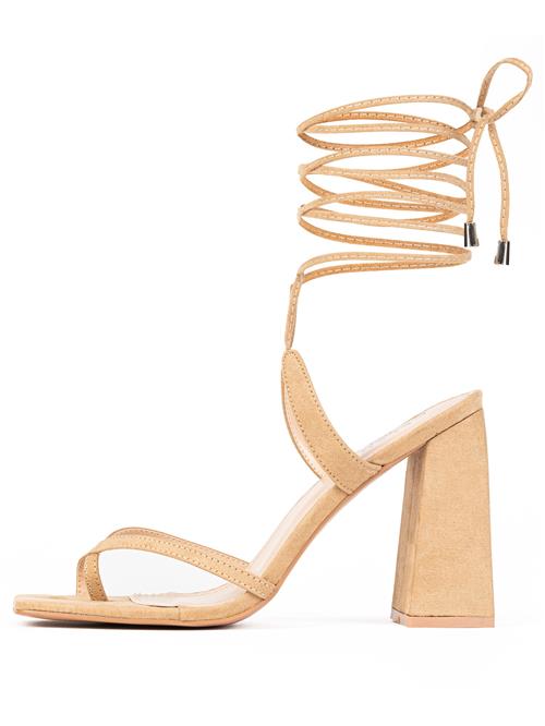 Celena Klipklappere 'Chenaya'  camel