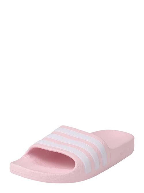 Se ADIDAS SPORTSWEAR Strand-/badesko 'Adilette Aqua'  lyserød / hvid hos About You