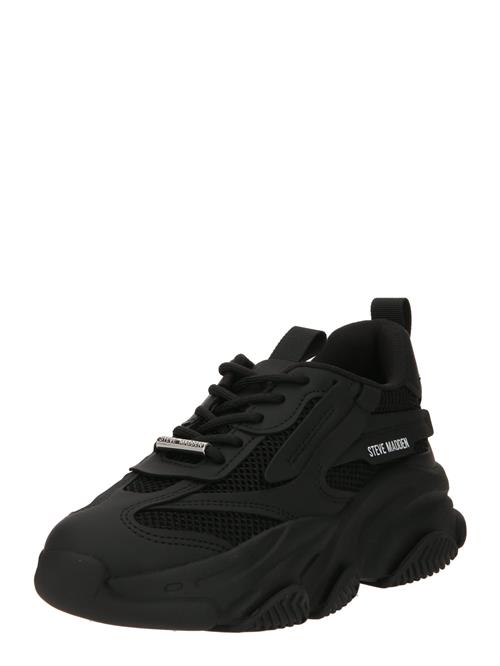 Se STEVE MADDEN Sneaker low 'POSSESSION'  sort / hvid ved About You