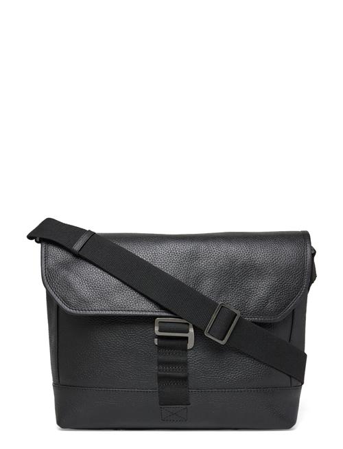 Aiden Saddler Black
