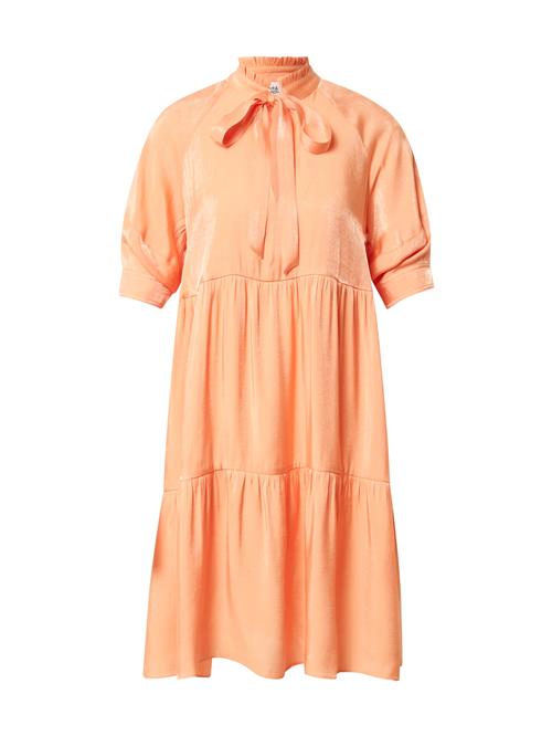 Se Twist & Tango Blusekjole 'HOLLY'  fersken ved About You