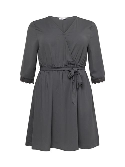 ABOUT YOU Curvy Kjole 'Cosima'  mørkegrøn