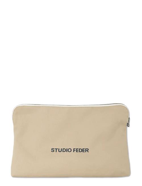 Celia Toiletry Bag - Canvas STUDIO FEDER Beige
