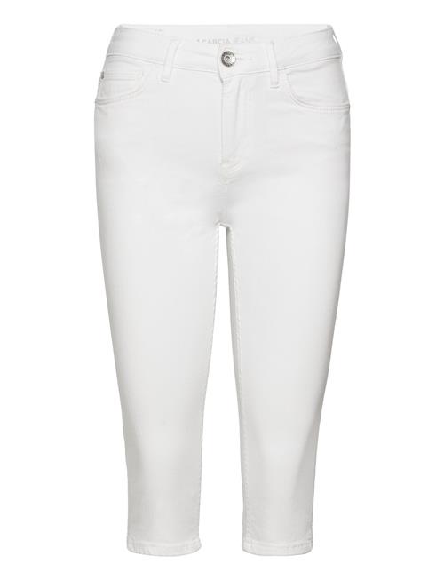 Celia Capri Garcia White