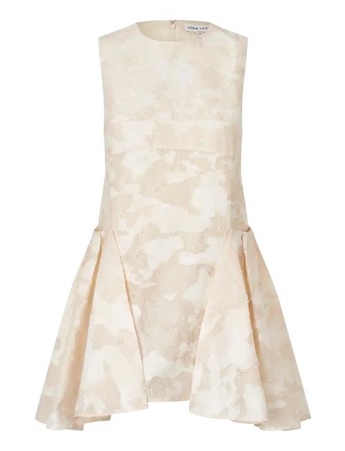 2442 Airy Jacquard, Romantic Ruffli STINE GOYA Cream