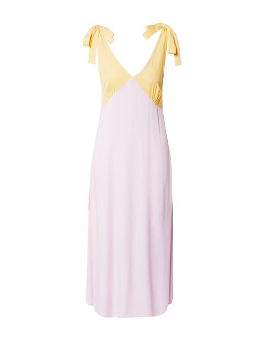 florence by mills exclusive for ABOUT YOU Kjole 'Golden Hour'  gul / lyserød