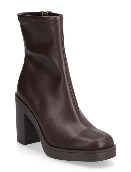 Mesmerize Steve Madden Brown