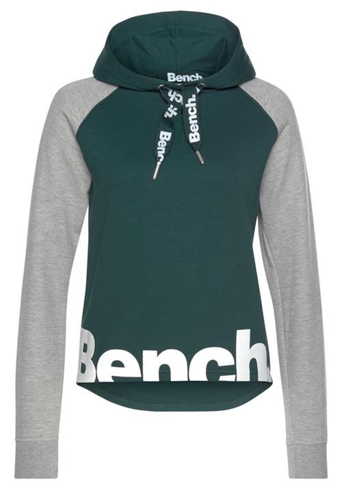 Se BENCH Sweatshirt  grøn ved About You