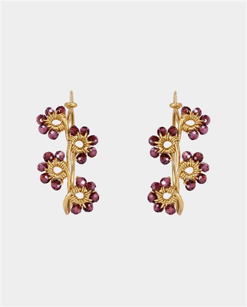 Amelia Aliki - med granater