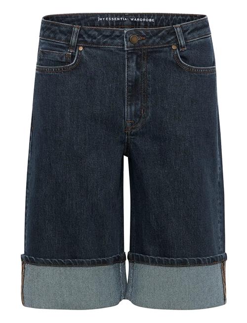 My Essential Wardrobe | Dalvimw 139 Shorts | 28