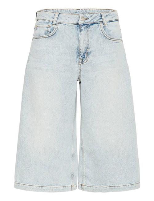 My Essential Wardrobe | Dangomw 139 High X-Wide Shorts | 26