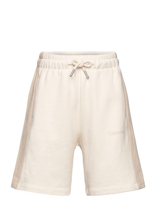 Calvin Klein | Color Block Relaxed Shorts | 116